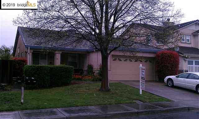 1st image of 923 Blossom Dr