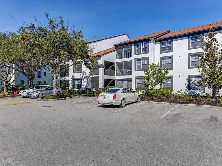 7950 Preserve Cir #825 — Photo 1