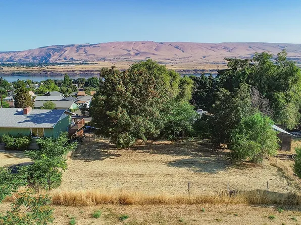 2208 E 16th St, The Dalles, OR 97058