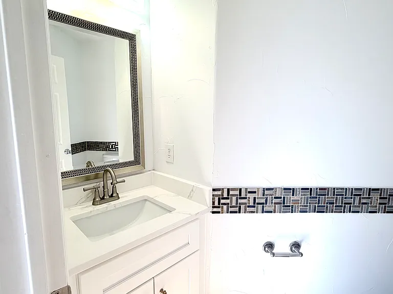 1219 Arbor Park Dr — Photo 15