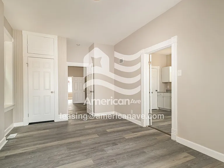 811620_007_dining_room_13694634.jpg