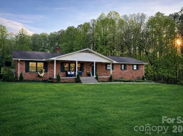 150 Little Creek Dr, Nebo, NC 28761