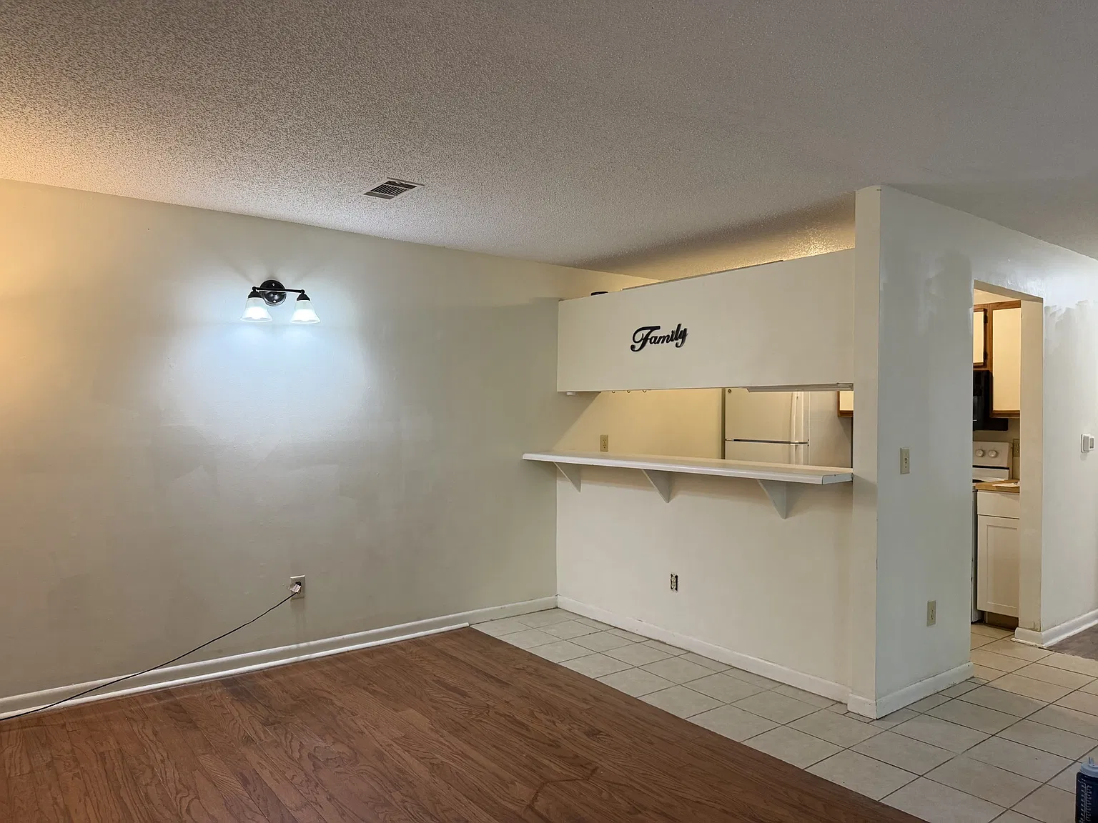 4 bed, 2.0 bath, 1120 sqft, $1,660 — Photo 2