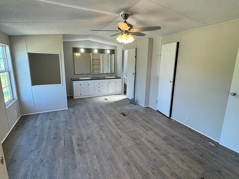 225 Burnett Chapel Ln — Photo 11