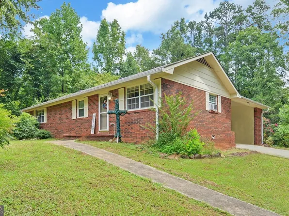 275 Sherwood St, Toccoa, GA 30577