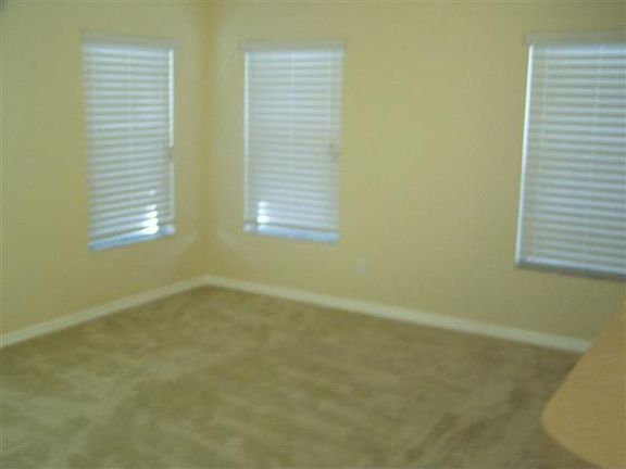4th image of 27178 Alhambra Dr