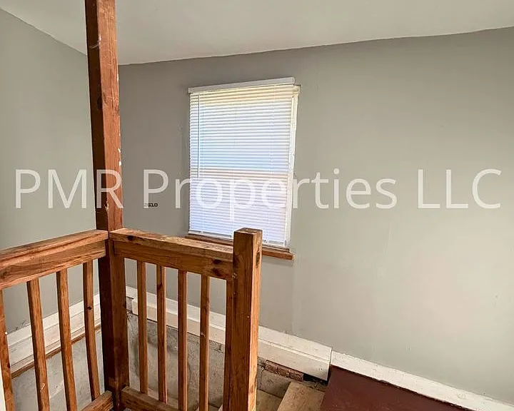 5922 N 28th Ave — Photo 8