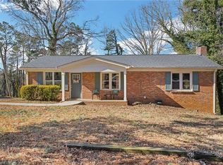 1407 Vine St NE, Gainesville, GA 30501