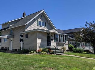 534 Woodward Ave, Iron Mountain, MI 49801