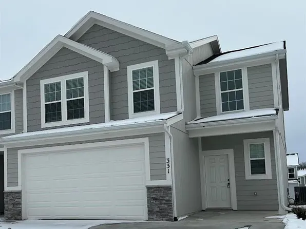 331 N 6th Ter, Louisburg, KS 66053