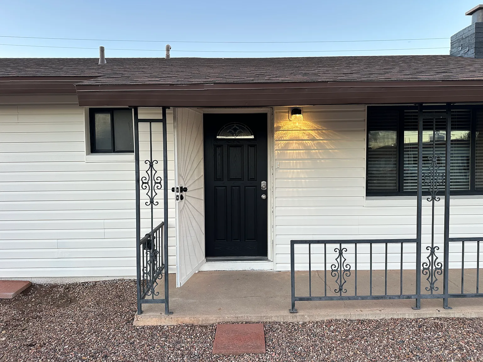 5 bed, 2478 sqft, $2,500 — Photo 3
