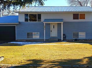 3872 Broadway St, Ucon, ID 83401
