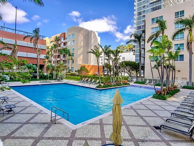 2001 Biscayne Blvd #4C — Photo 7