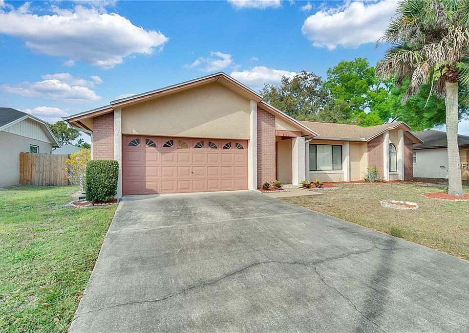 1st image of 2715 Mint Dr