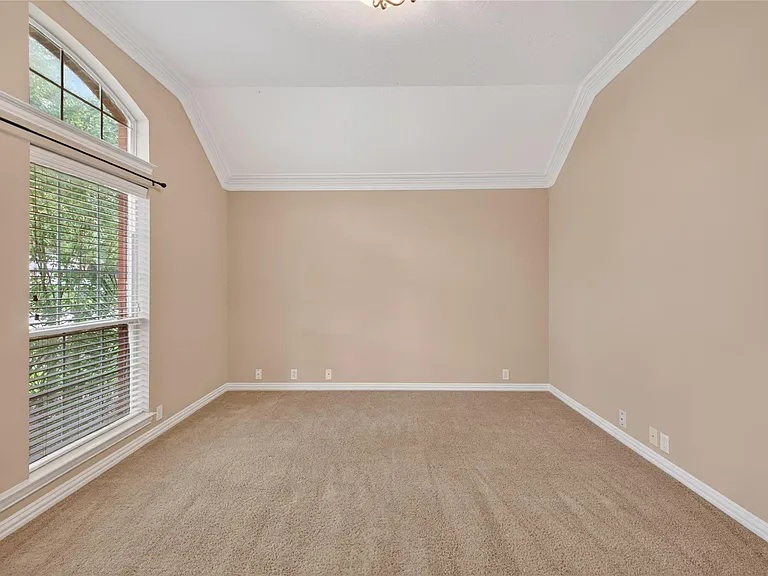 14326 Manorbier Ln — Photo 5