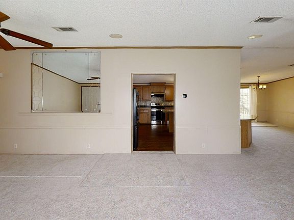 3rd image of 11166 N Lakeview Dr
