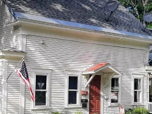 19 High Street, Colebrook, NH 03576