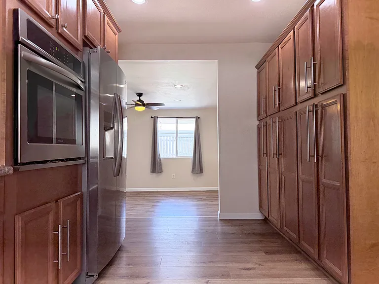 3082 Thurin Ave — Photo 9