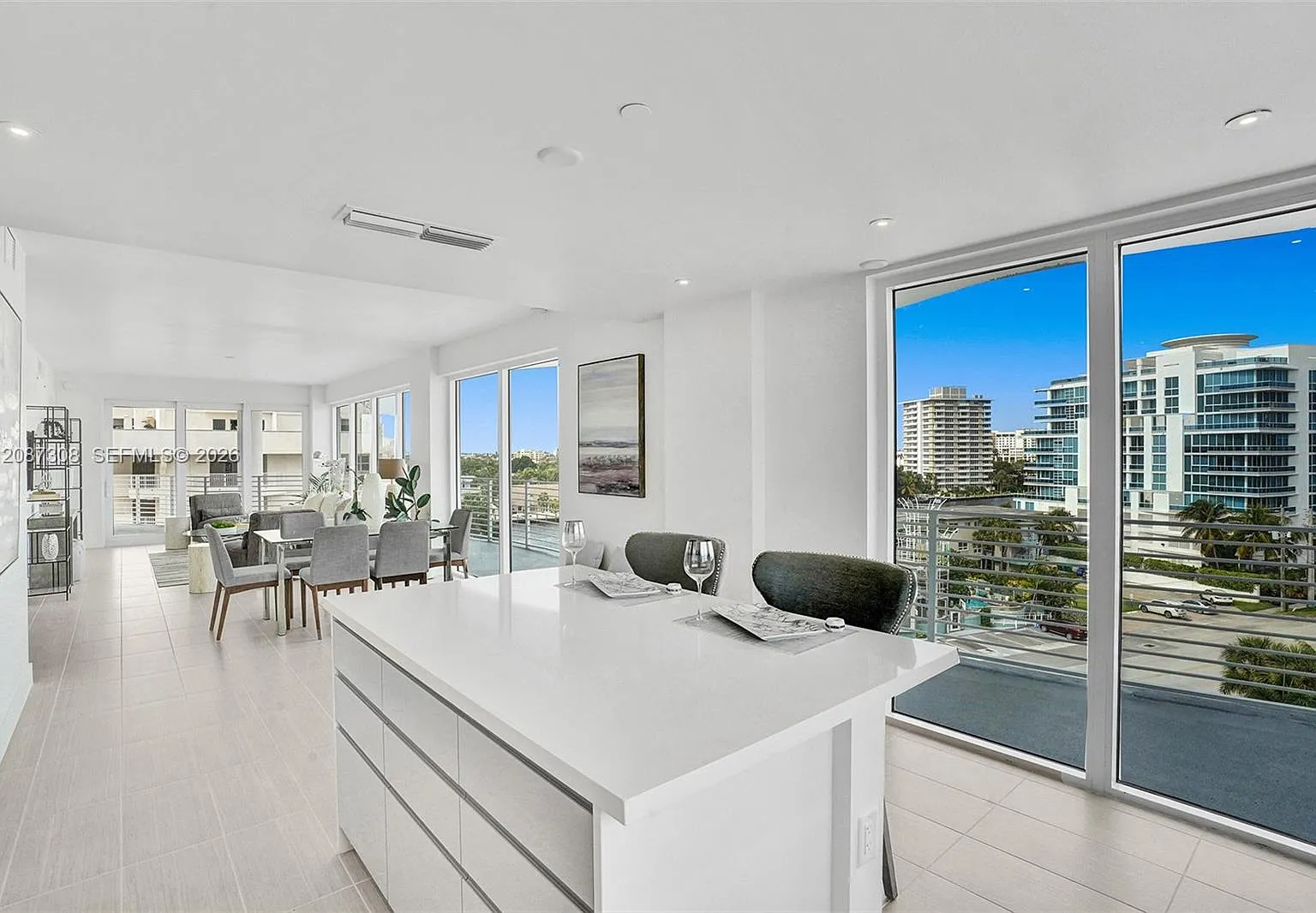 612 Bayshore Dr — Photo 4