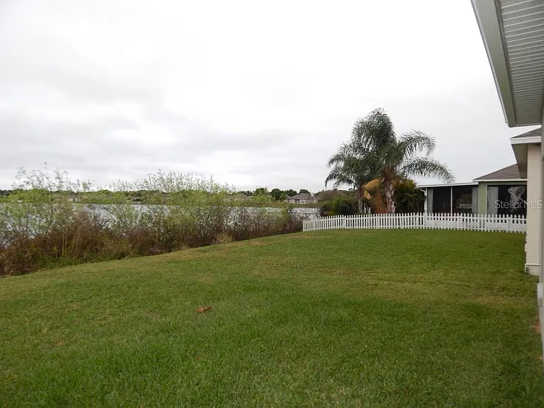 4434 Waterside Pointe Cir — Photo 16