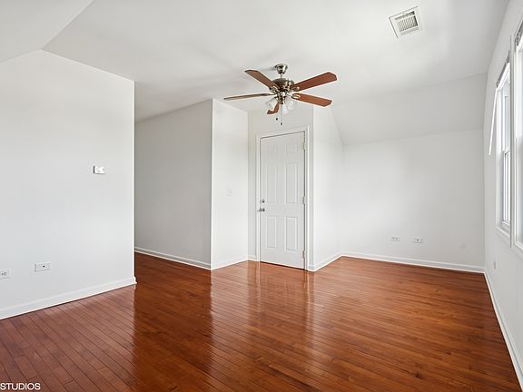 3rd image of 5104 N Austin Ave Floor 3
