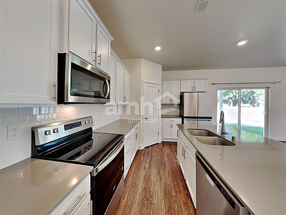 3rd image of 233 Smith Dr