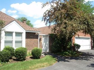 2 Attleboro On Auburn, Rolling Meadows, IL 60008