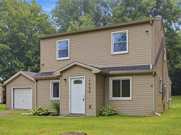 1555 Ambre Dr, Akron, OH 44312