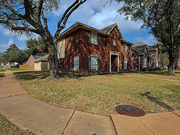 2nd image of 9414 Calwood Cir