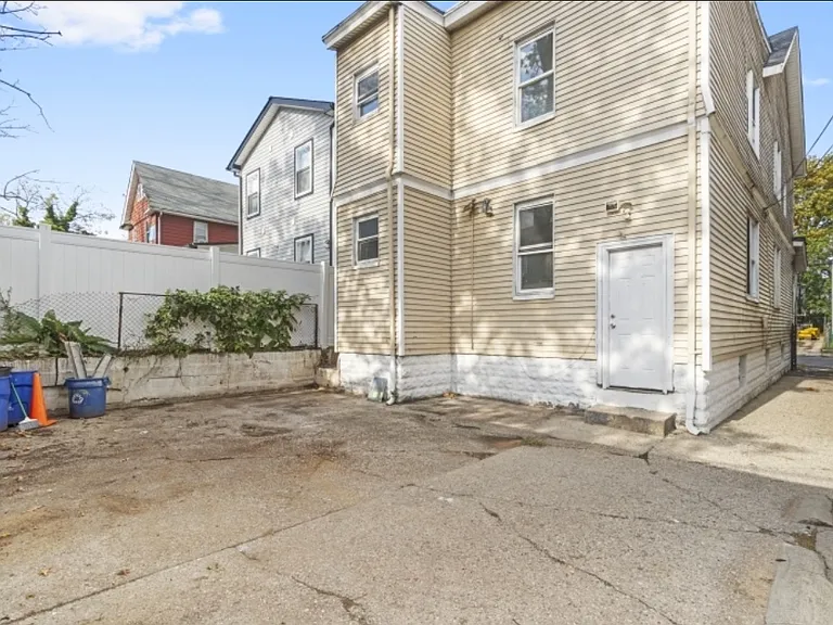 24 Irving Ave #1 — Photo 10
