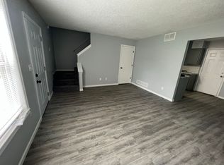 11007 NW Player Dr UNIT B, Kansas City, MO 64152