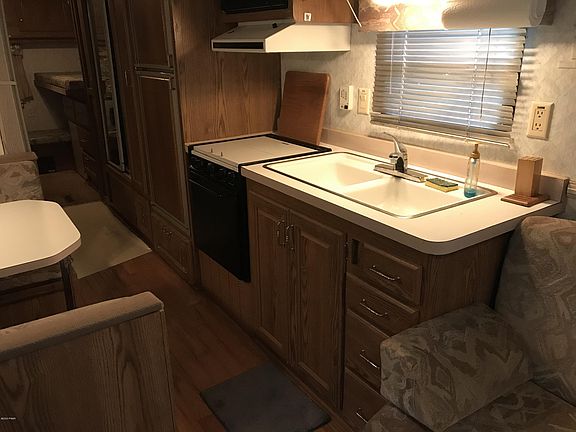 3rd image of 183 Shohola Ln