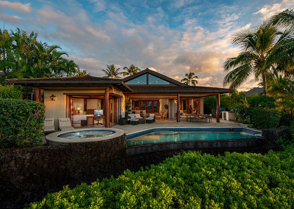 1st image of 72-143 Paku'i St