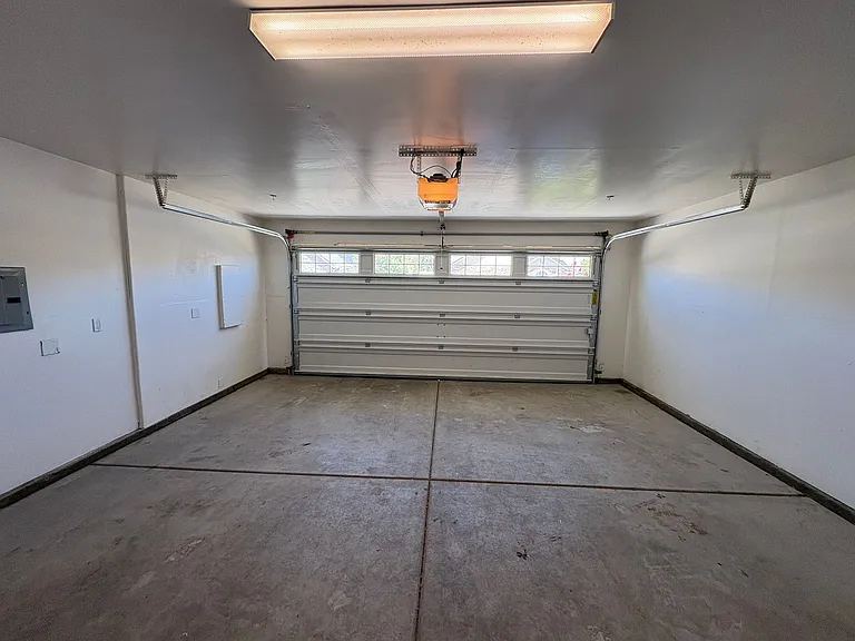 3227 Ferro Ct — Photo 41