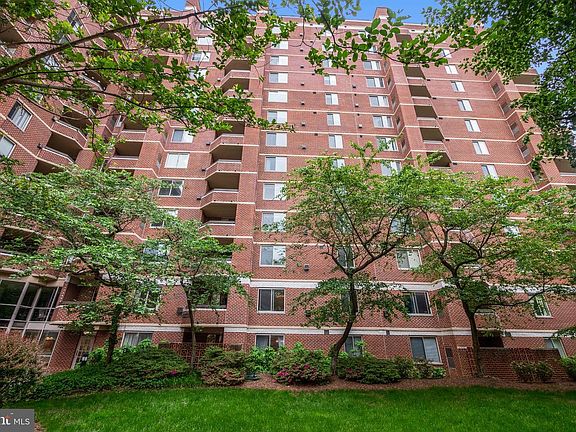 4th image of 1276 N Wayne St APT 308
