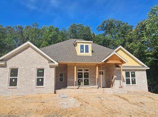 136 Birchwood Ln, Wetumpka, AL 36093