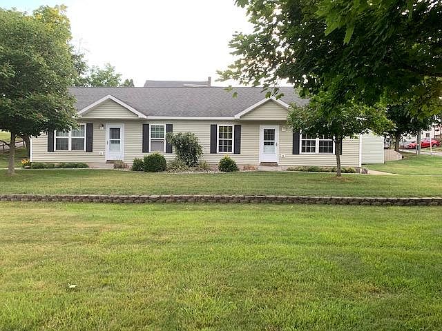 1st image of 35 Lee St
