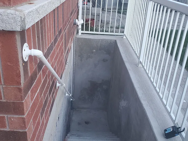 1 Juglans Cres #BASEMENT — Photo 3