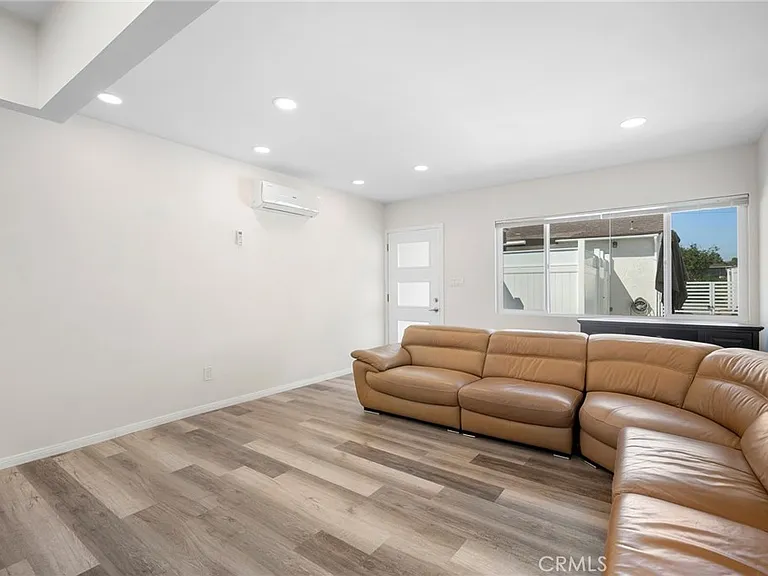 614 N 4th St — Photo 5
