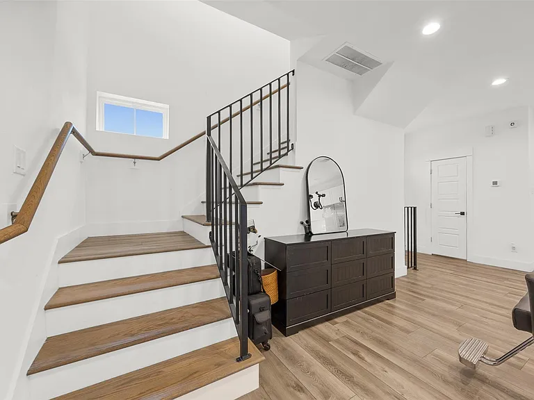 2056 Johanna Dr #D — Photo 11