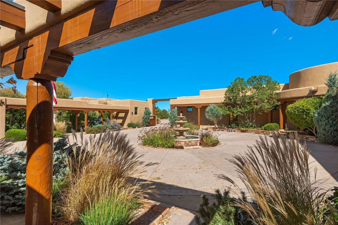 next background image