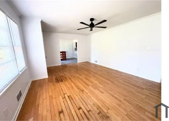 6 bed, 2080 sqft, $1,800 — Photo 3