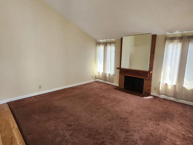 8580 Lynx Rd — Photo 3