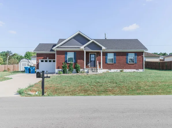2001 Emory Dr, Lawrenceburg, KY 40342