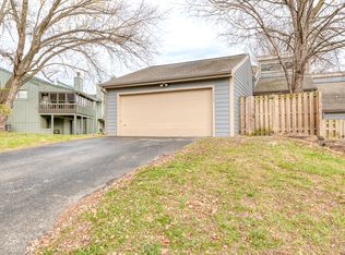 179 Sugarwood Ln, Avon, IN 46123