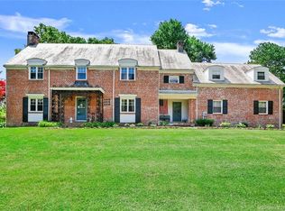 295 Stonehouse Rd, Trumbull, CT 06611