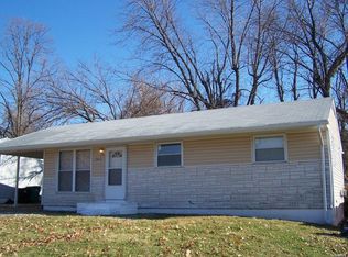 10514 Spring Garden Dr, Saint Louis, MO 63137