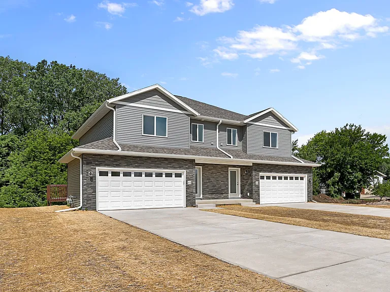 Chalet Dr — Photo 1