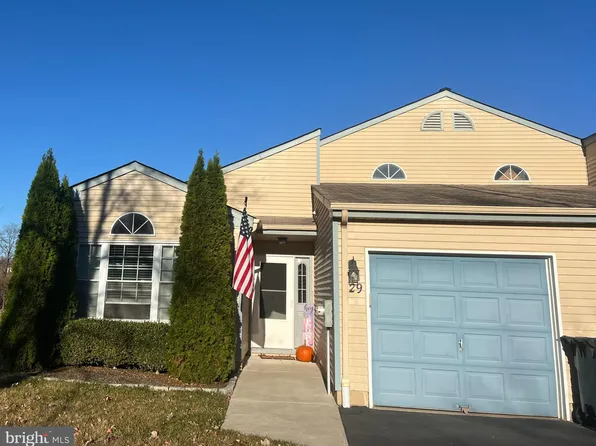29 Kern Dr, Perkasie, PA 18944
