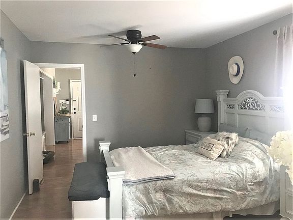 3rd image of 4959 Bud St SE